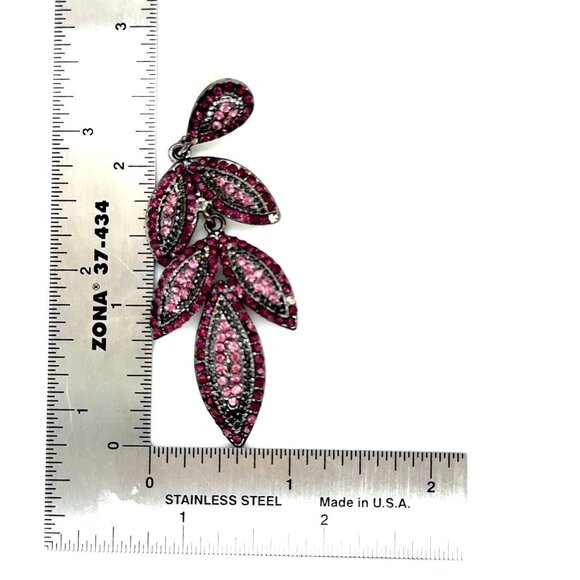 Rhinestones Leaf Design Earrings - Picture 5 of 6